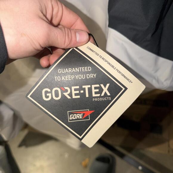 $450 BNWT Nike ACG  Vortex Storm-FIT  GORE-TEX Jacket FV8891 104 Uni LARGE 0005 - Picture 3 of 4